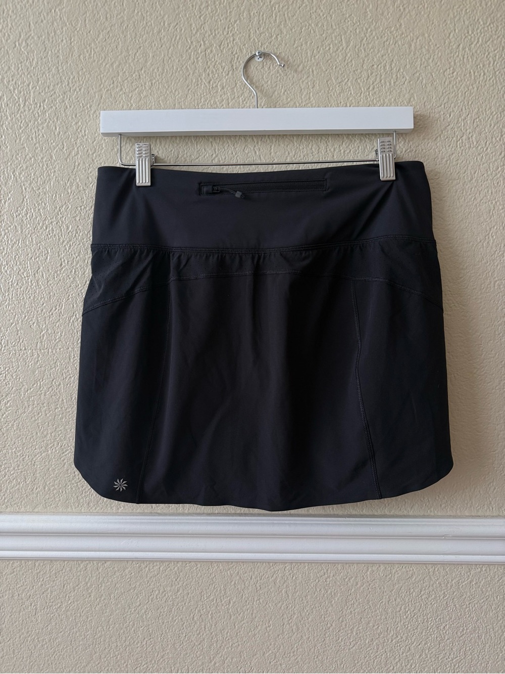 Athleta Run With It Skort Black Size Medium